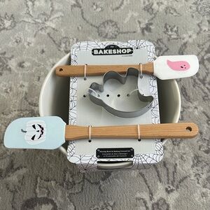 The Bakeshop Silicone Halloween Spatula Set - White and Blue